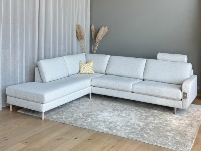 SCANDINAVIAN TOUCH 3-vietė + atviras galas
